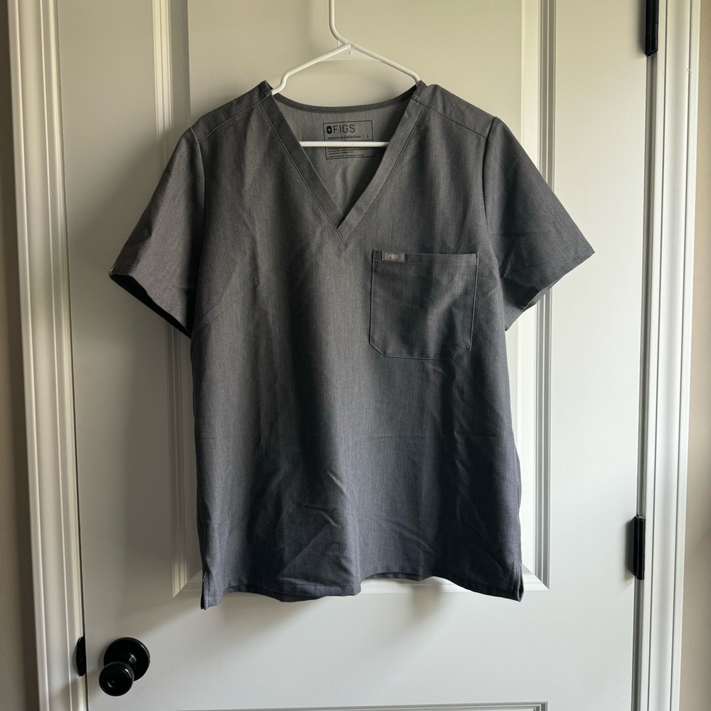 Figs Gray Catarina Top - L
